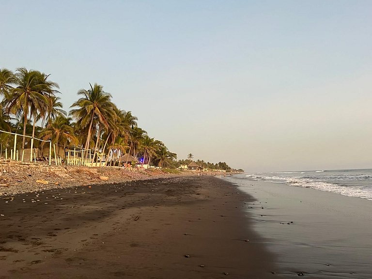 Brisas del Surf, La Libertad