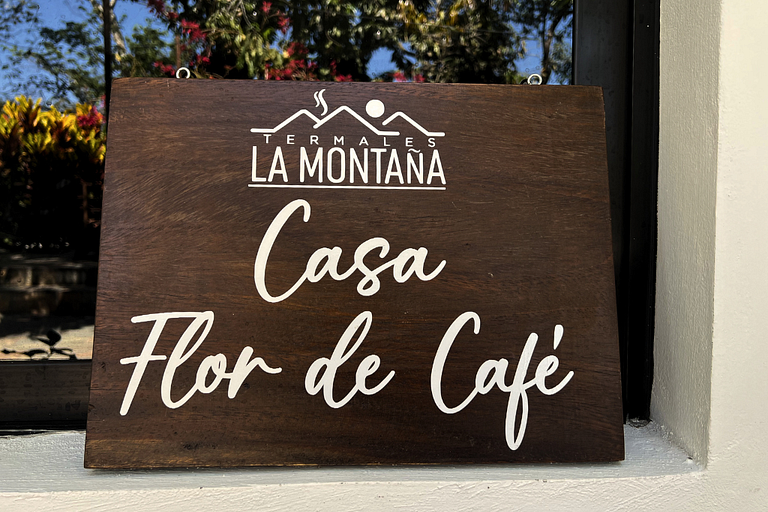 Termales la montaña -Hot Springs
