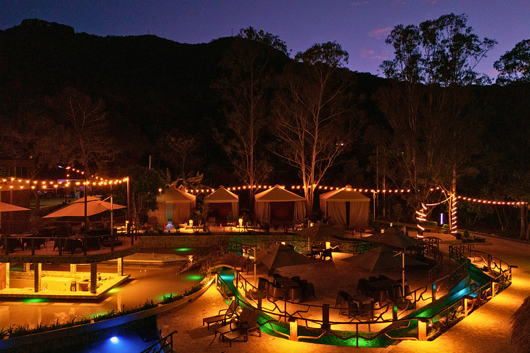 Aire de Montaña 2 - Hot Springs