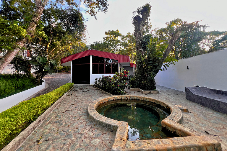 Aire de Montaña 5- Hot Springs