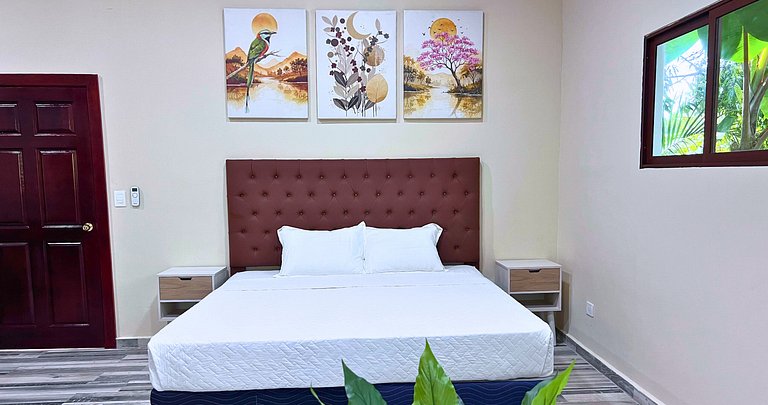 Suite Media Luna Ahuachapán