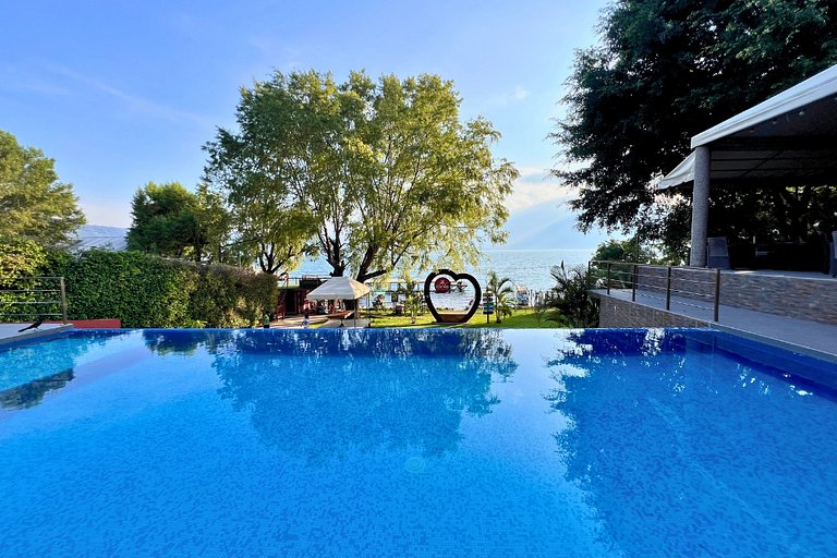 Villa Noelia, Suite Garden, Lago de Coatepeque.